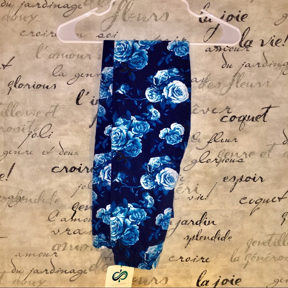Floral print leggings - 1 Left ! ! - Picture 3 of 3